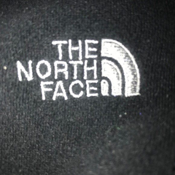 North face jacket W/thumbholes - Picture 3 of 8